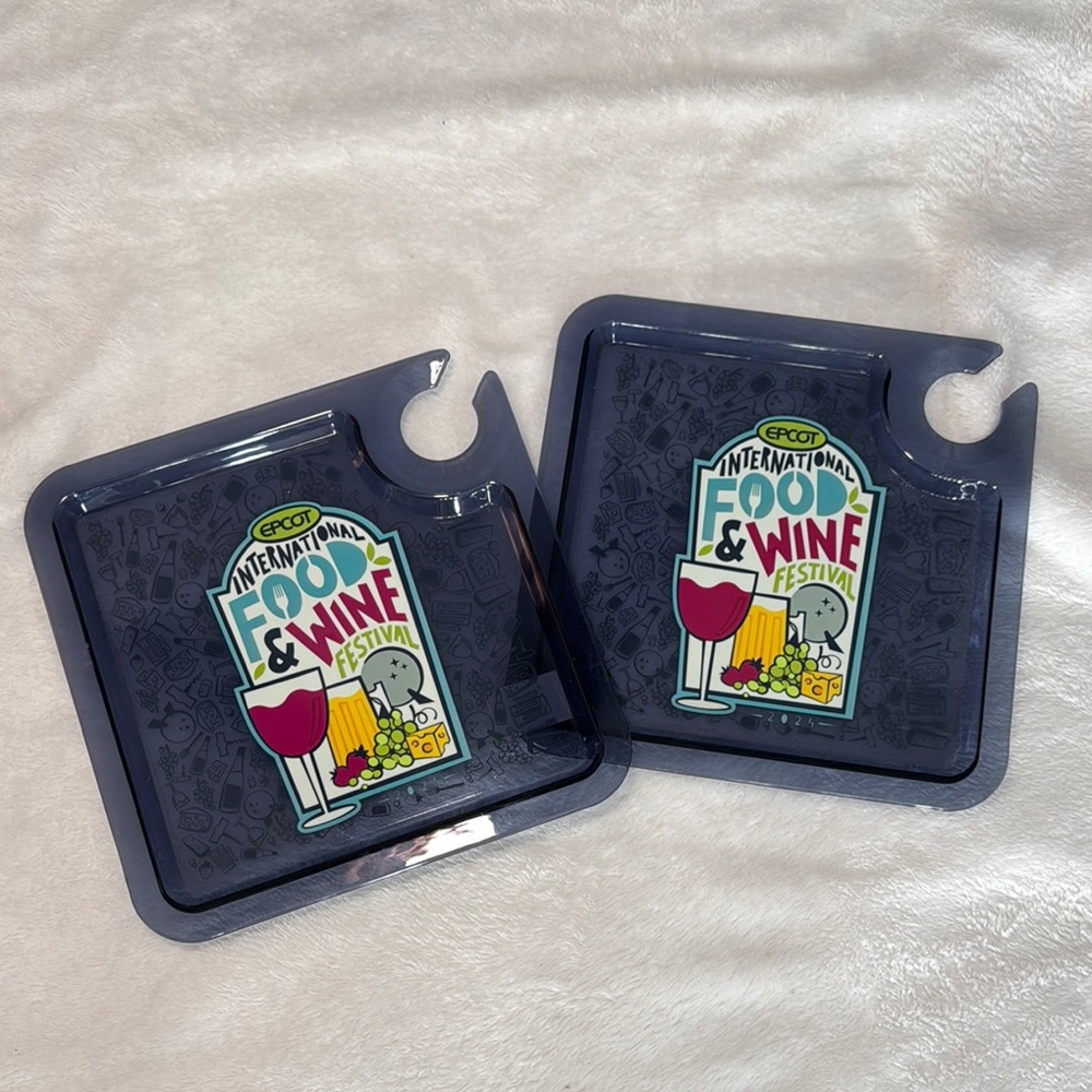 Disney Black Serveware Dining Set